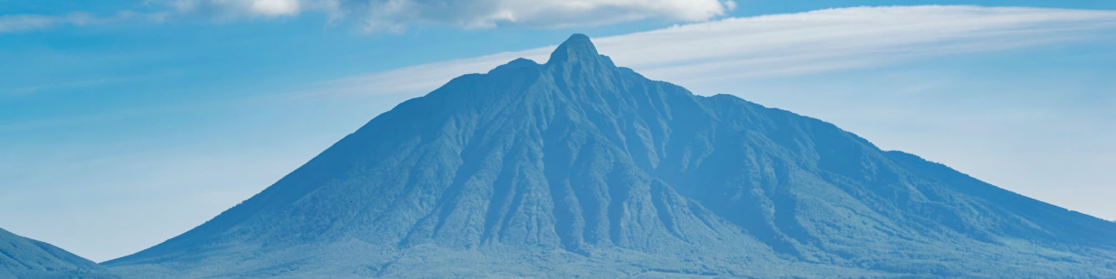 how to hike montain bisoke